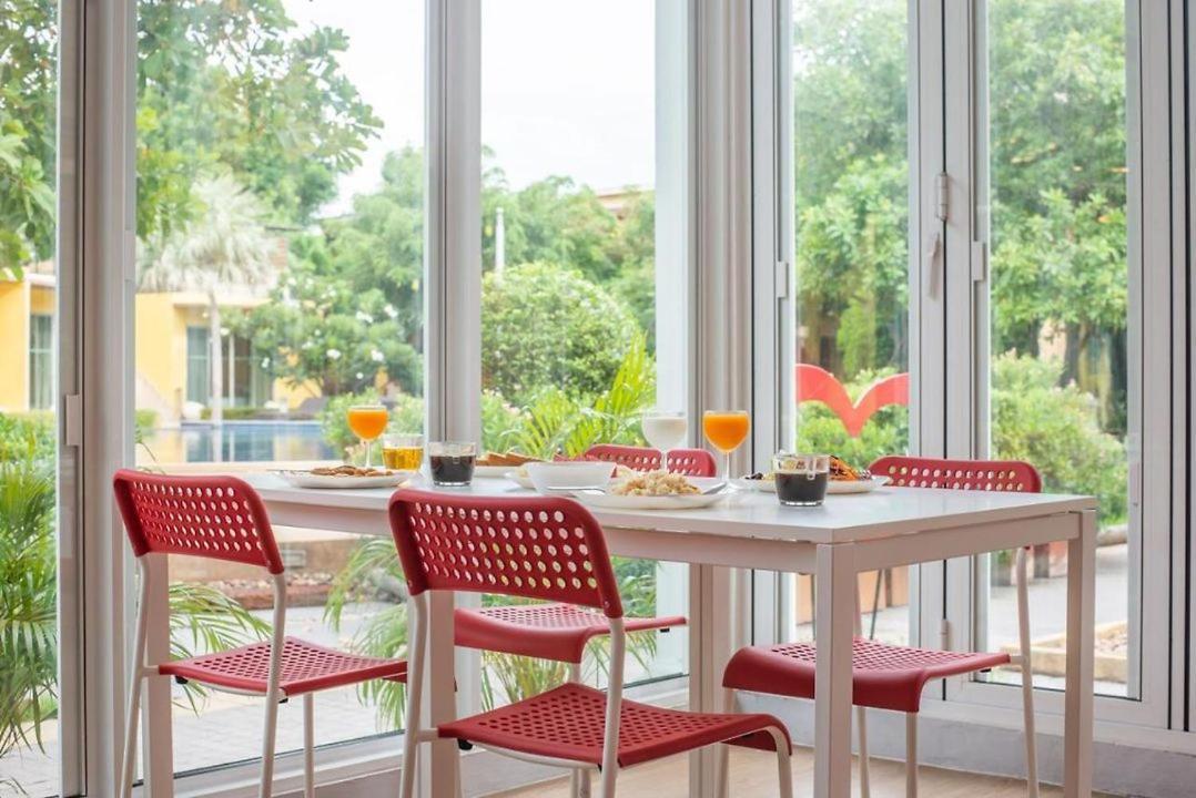Bangkok.Grand.Resort Банг Бо Экстерьер фото
